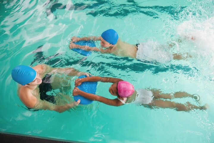 Um sicherzustellen, dass Ihr Kind den richtigen Kurs besucht, ist für einige Kurse ein Vorschwimmen nötig.